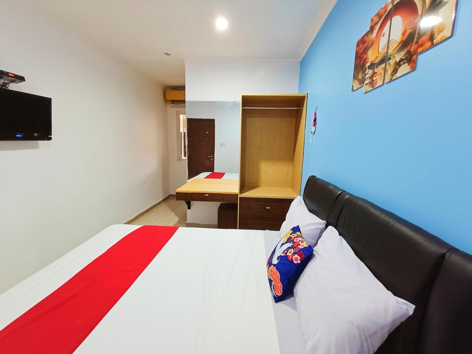Yutaka Inn Dukuh Kupang Surabaya Exterior foto